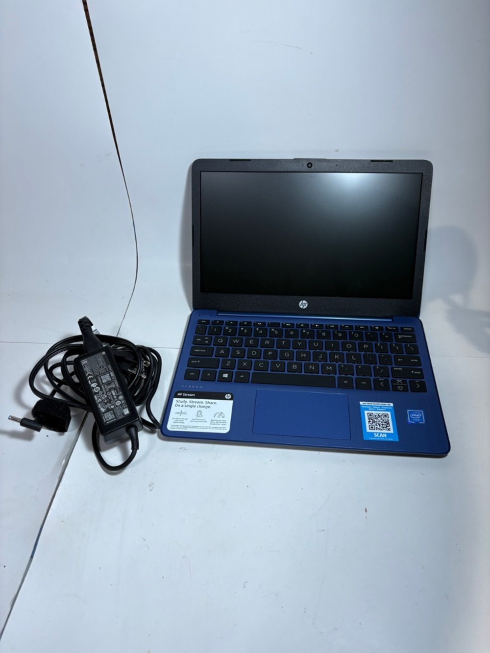Blue HP Stream Laptop Model 11-ak0010nr - as Pictured Read Description
